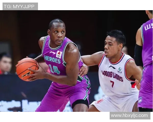 北京首钢与广东东莞银行激战12轮争夺胜利的精彩对决回顾与分析